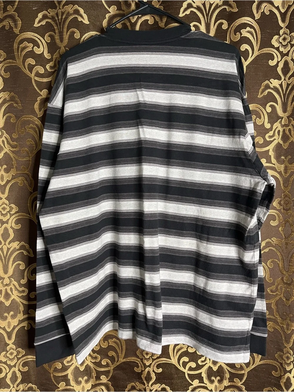 Levi's Black and White Striped Long Sleeve Tee